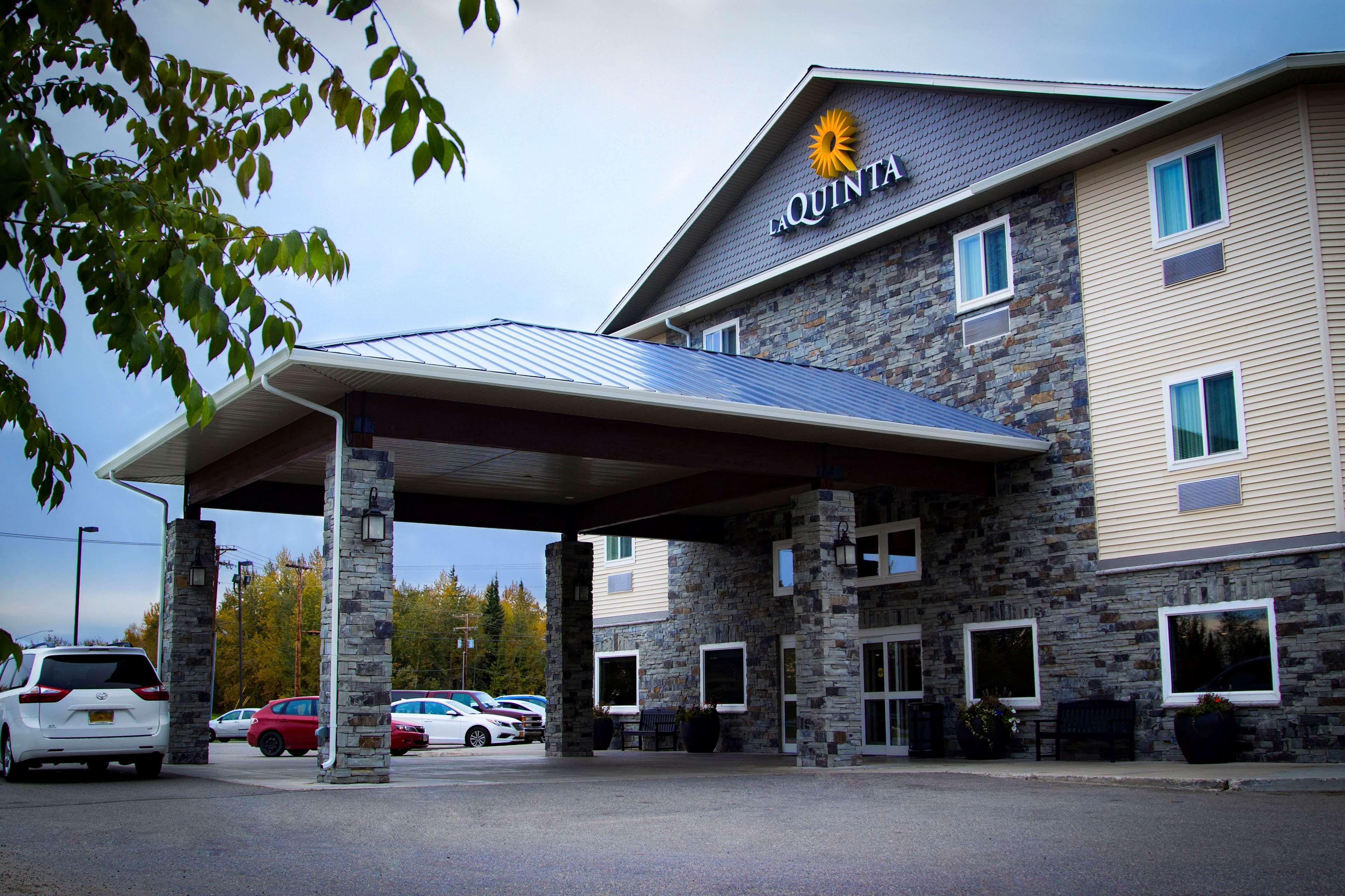 מלון La Quinta By Wyndham Fairbanks Airport מראה חיצוני תמונה