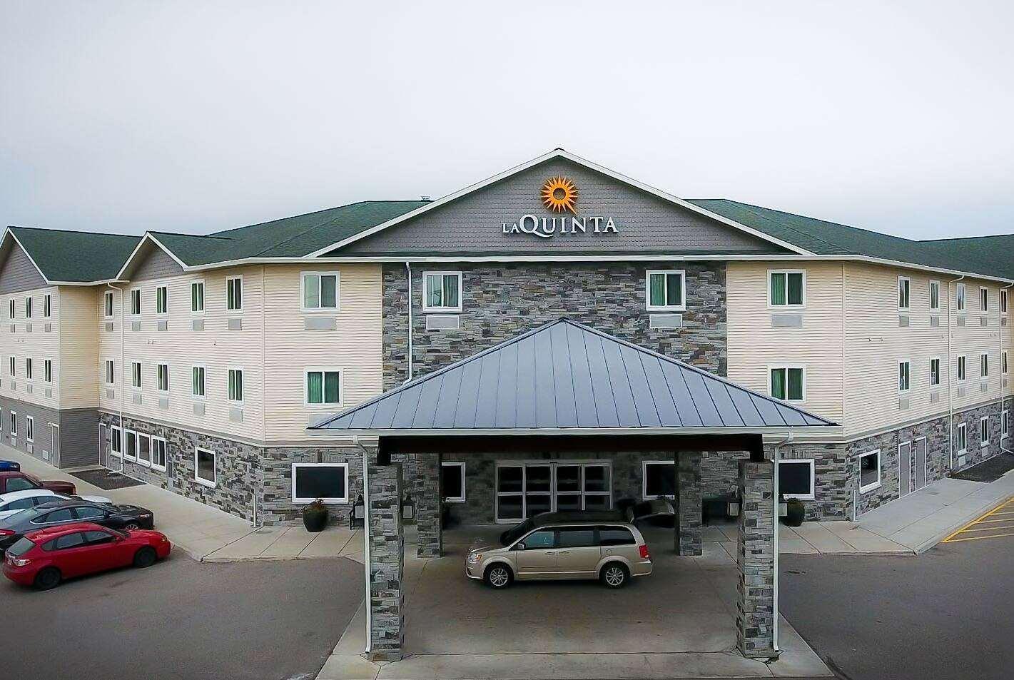 מלון La Quinta By Wyndham Fairbanks Airport מראה חיצוני תמונה