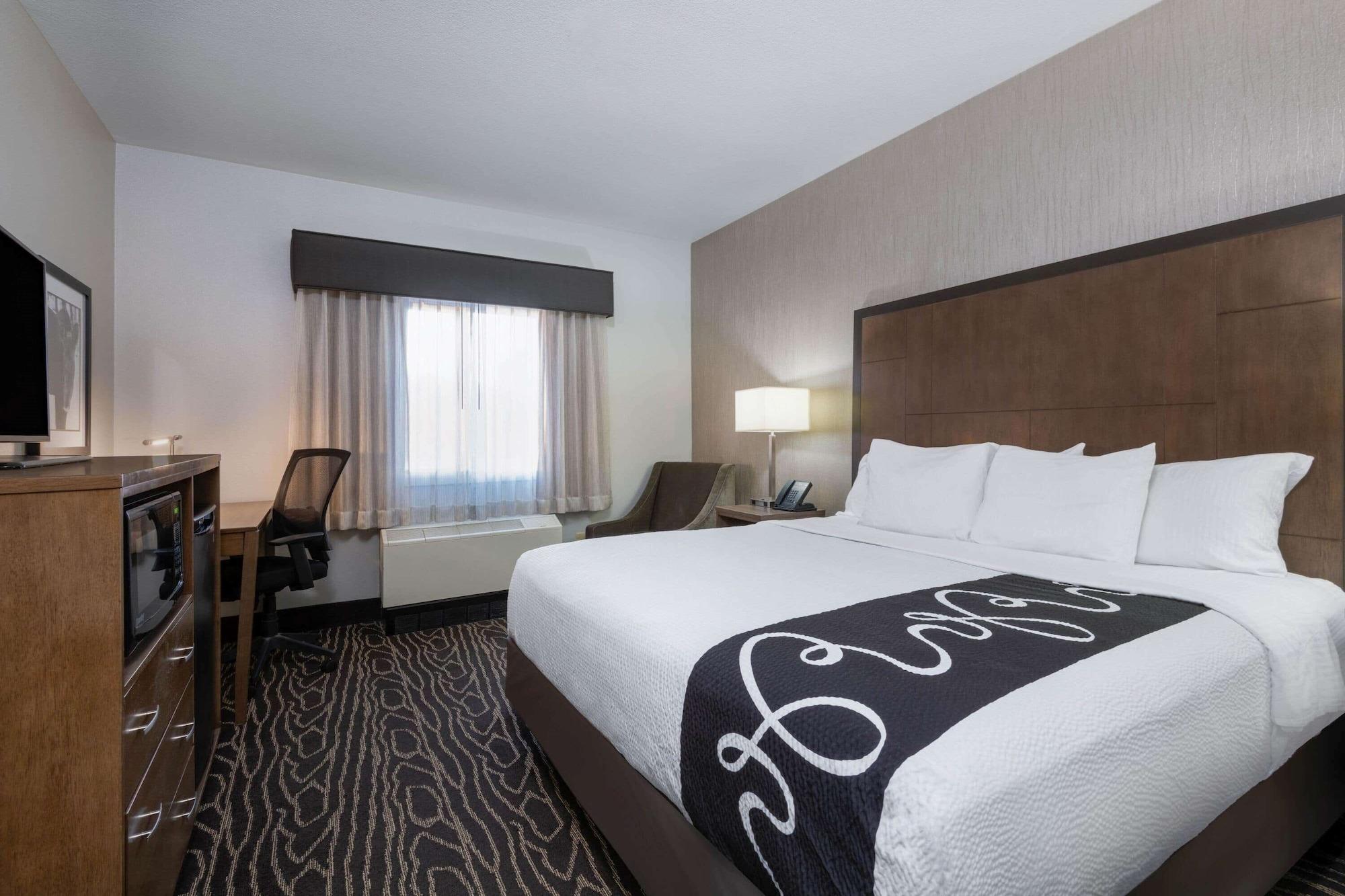 מלון La Quinta By Wyndham Fairbanks Airport מראה חיצוני תמונה