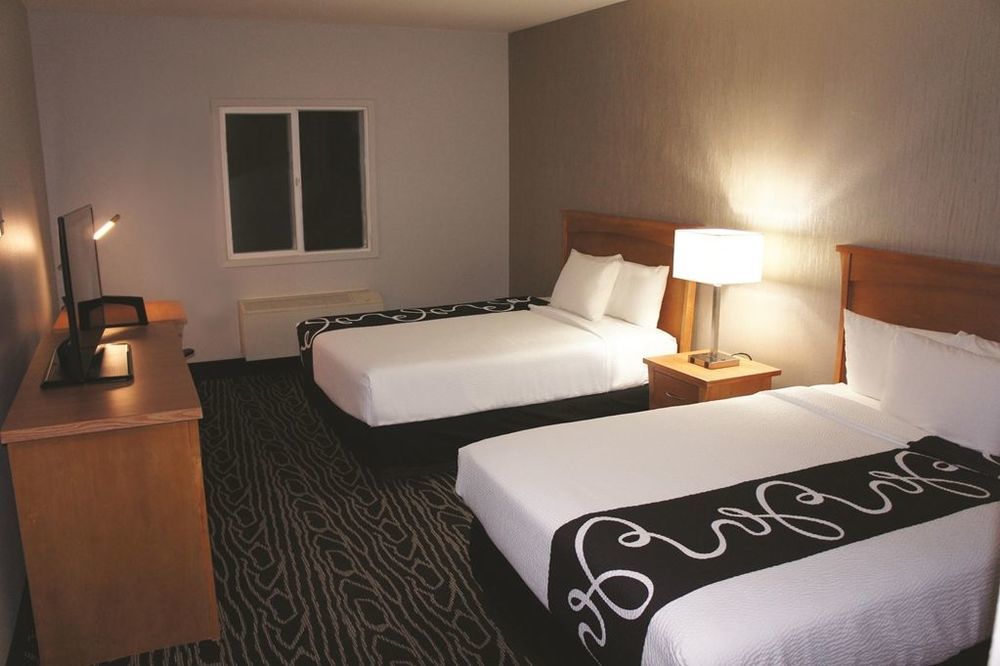 מלון La Quinta By Wyndham Fairbanks Airport חדר תמונה